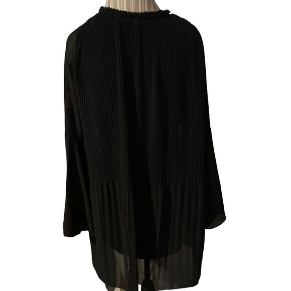 Basil and Lola size small blouse excellent condition - Picture 2 of 2